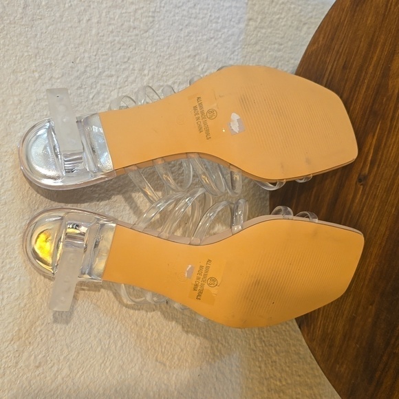 LULU'S Womens Clear Strappy Nude HEELS slip on Neutral Minimalist Sz.8.5 - Picture 7 of 11